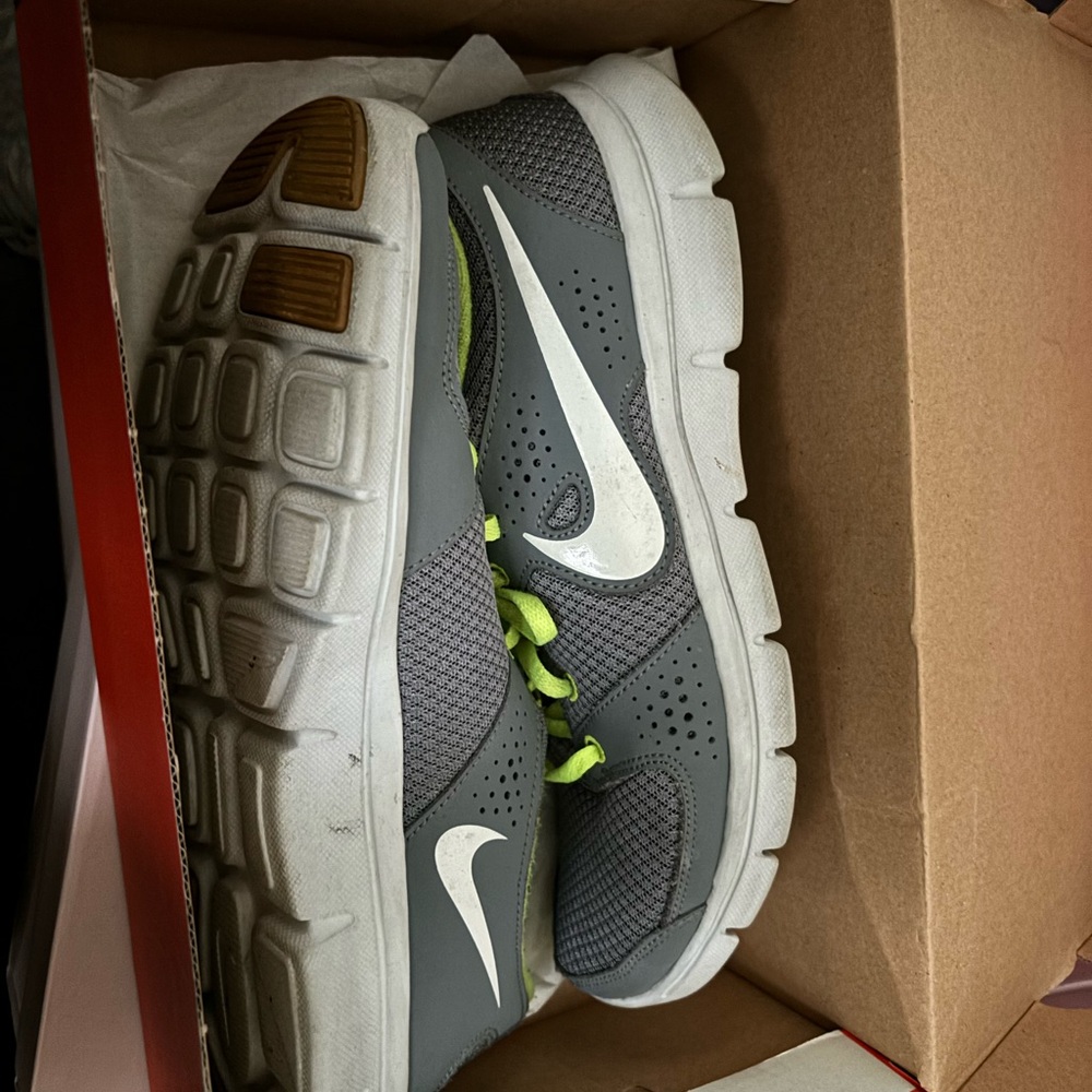 Nike Flex experience Women’s 9